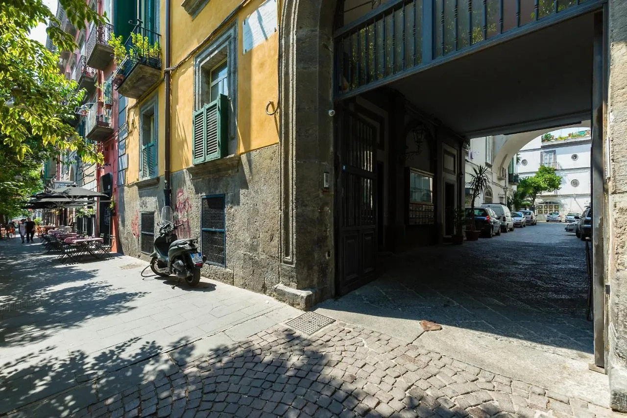 Apartment In The Heart Of Nightlife By Wonderful Italy نابولي