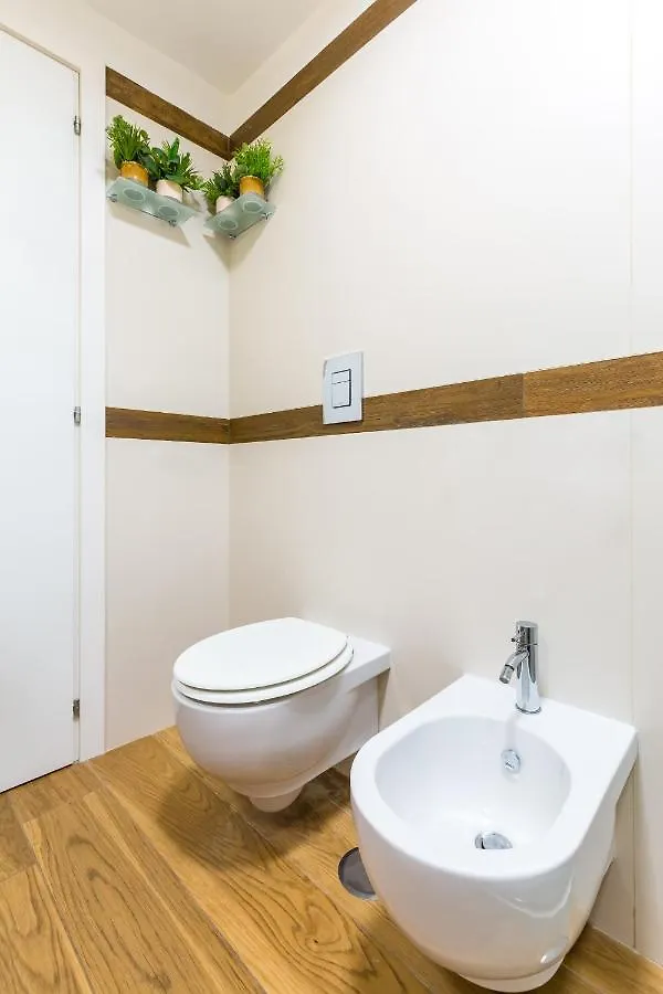 Apartment In The Heart Of Nightlife By Wonderful Italy Naples Italy