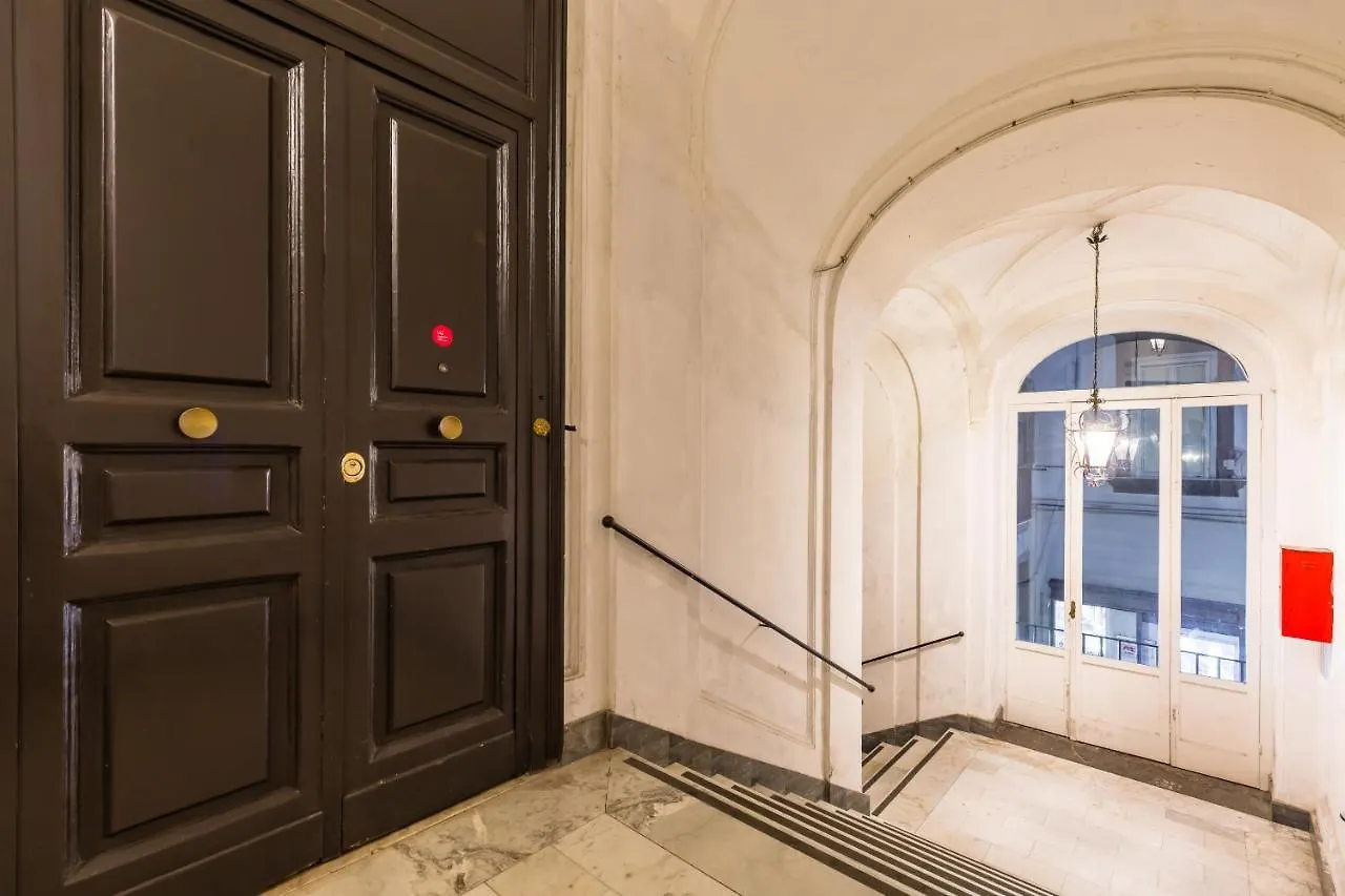 Apartment In The Heart Of Nightlife By Wonderful Italy Neapol 0*,  Itálie